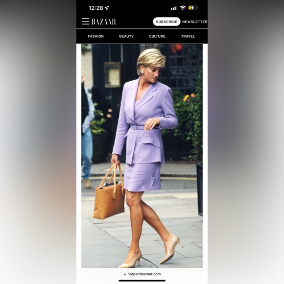 Tod’s suede large tan D tote bag. Princess Diana’s signature bag - Picture 12 of 16